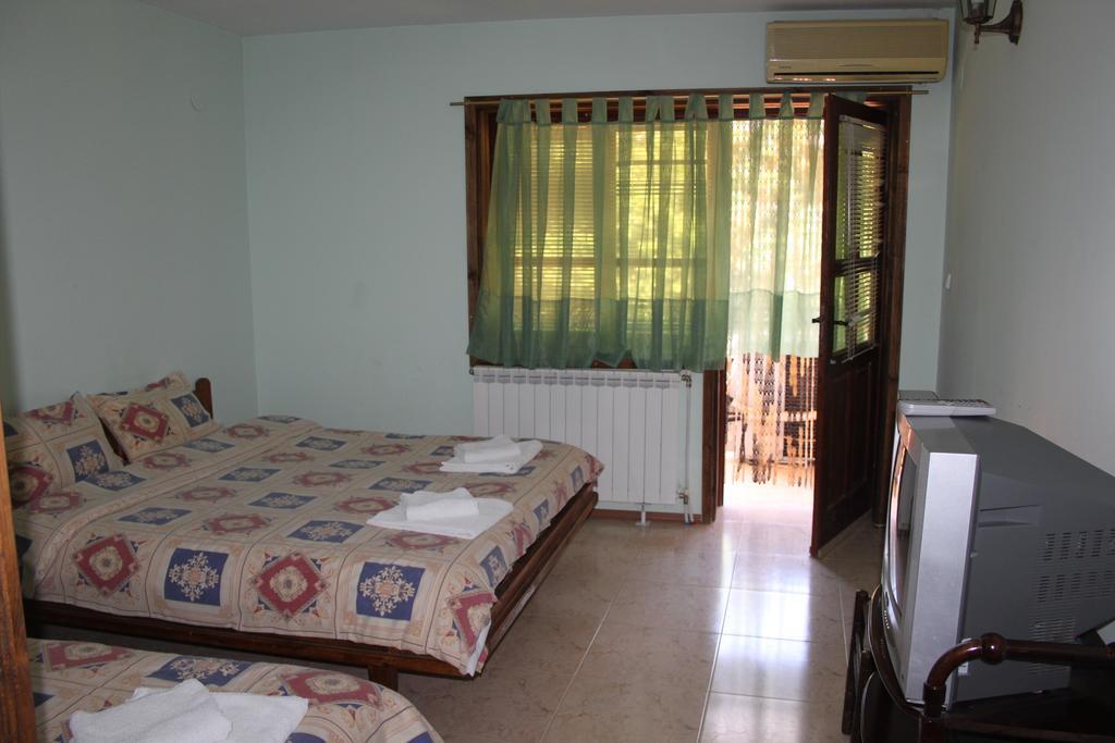 Guest House Chinarite Sandanski Habitación foto